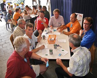 klik voor een vergroting + bladeren door foto's het Goksyndicaat