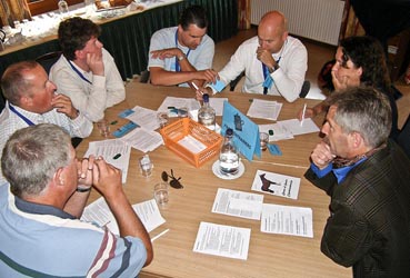klik voor een vergroting + bladeren door foto's het Goksyndicaat